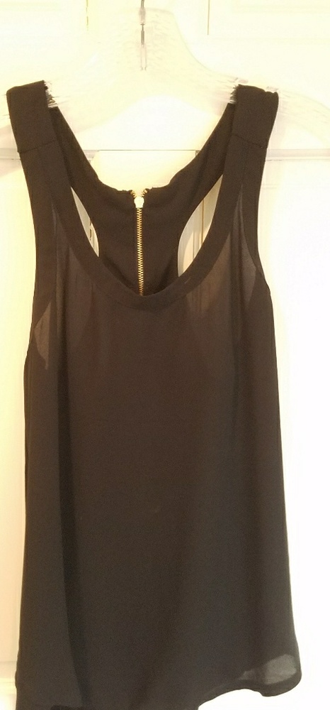 EXPRESS Black Sleeveless top.  Small. W0000018